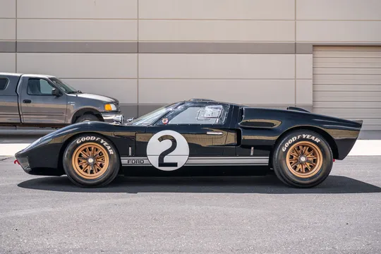 Ford Replica - Image 3 of 31