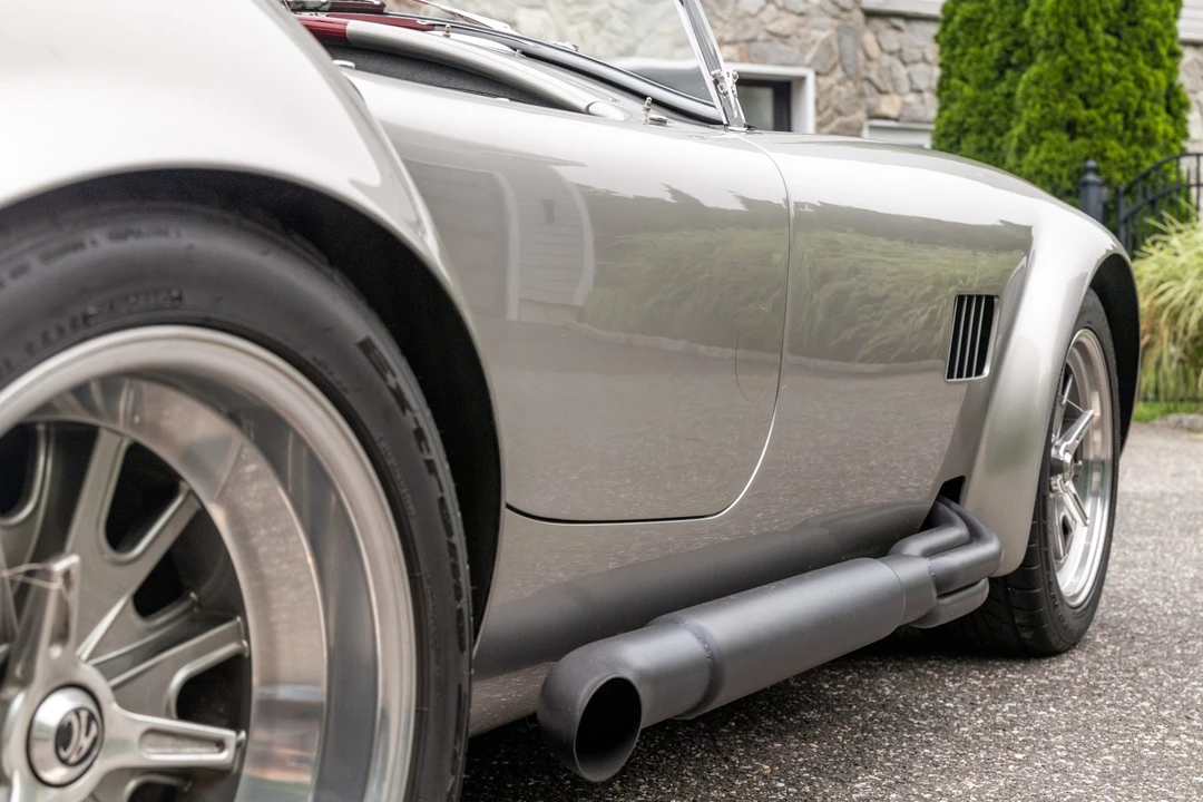 Shelby Cobra Replica - Image 18 of 31
