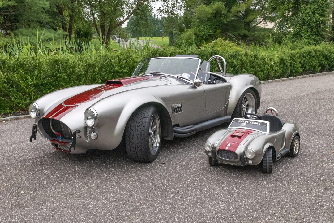Shelby Cobra Replica - Image 11 of 31