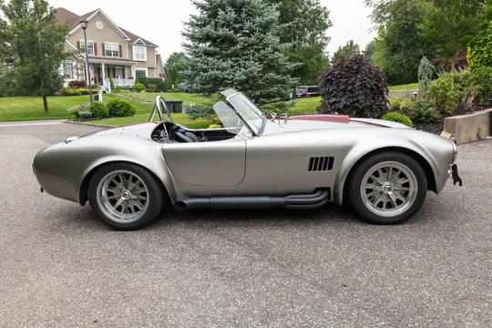 Shelby Cobra Replica - Image 4 of 31