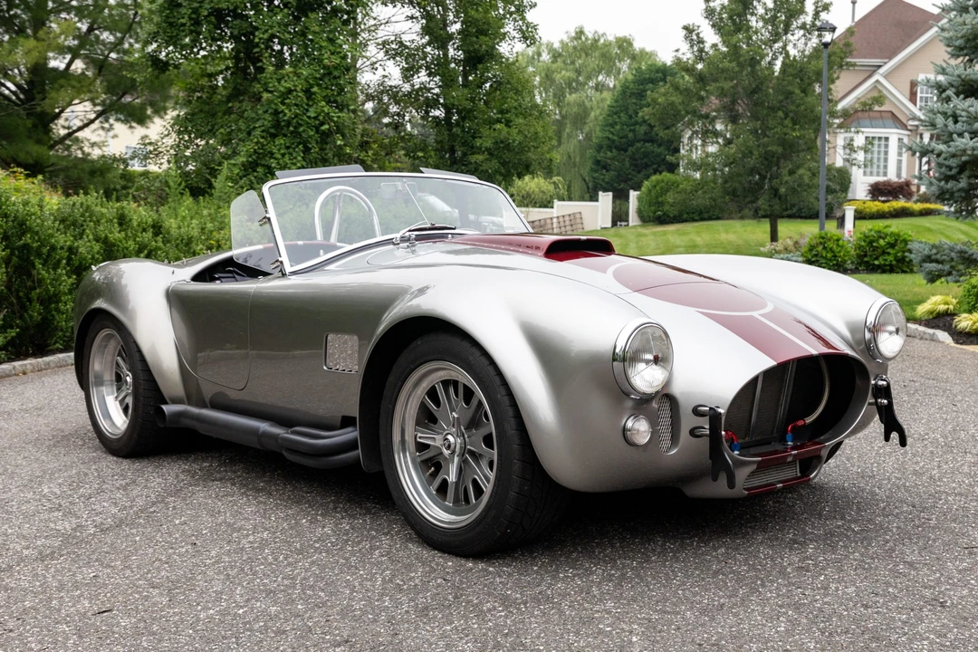 Shelby Cobra Replica - Image 3 of 31