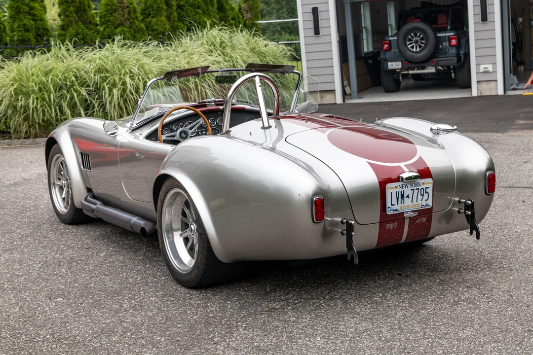 Shelby Cobra Replica - Image 7 of 31