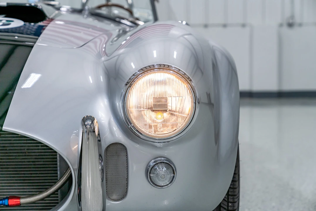 Shelby Cobra Replica - Image 19 of 31