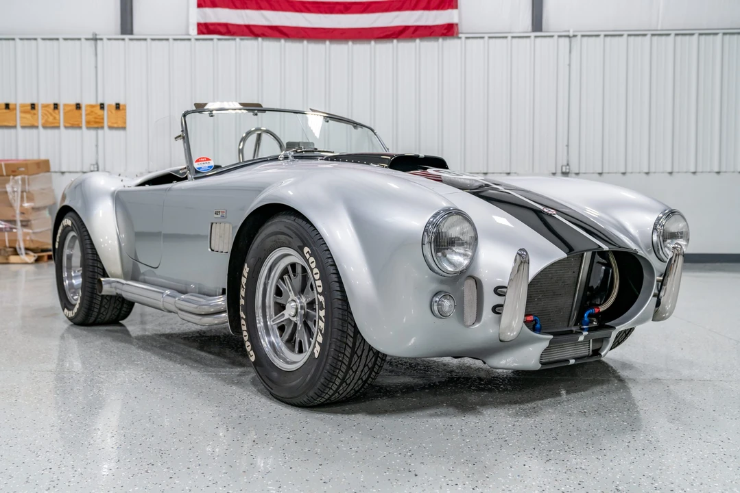 Shelby Cobra Replica - Image 13 of 31