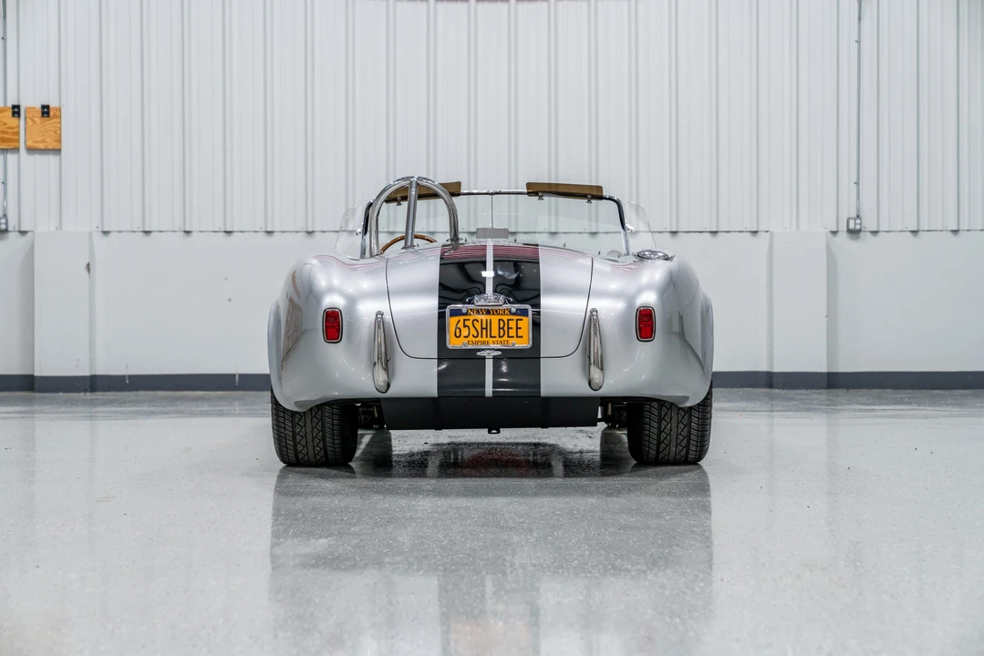 Shelby Cobra Replica - Image 7 of 31