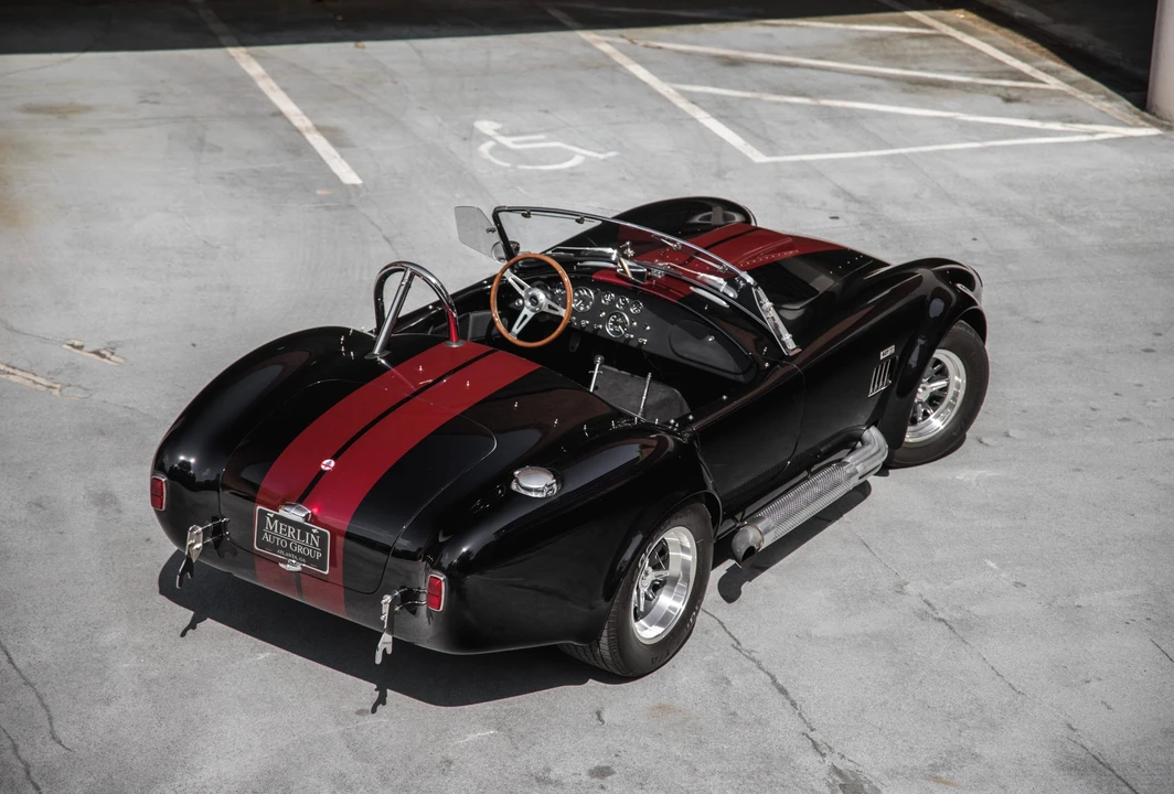 Shelby Cobra Replica - Image 19 of 31