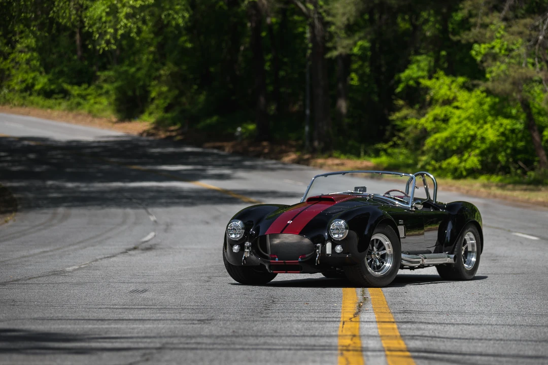 Shelby Cobra Replica - Image 11 of 31