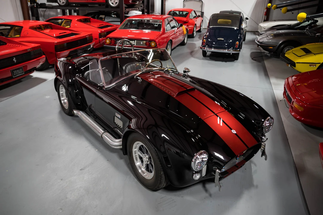 Shelby Cobra Replica - Image 8 of 31