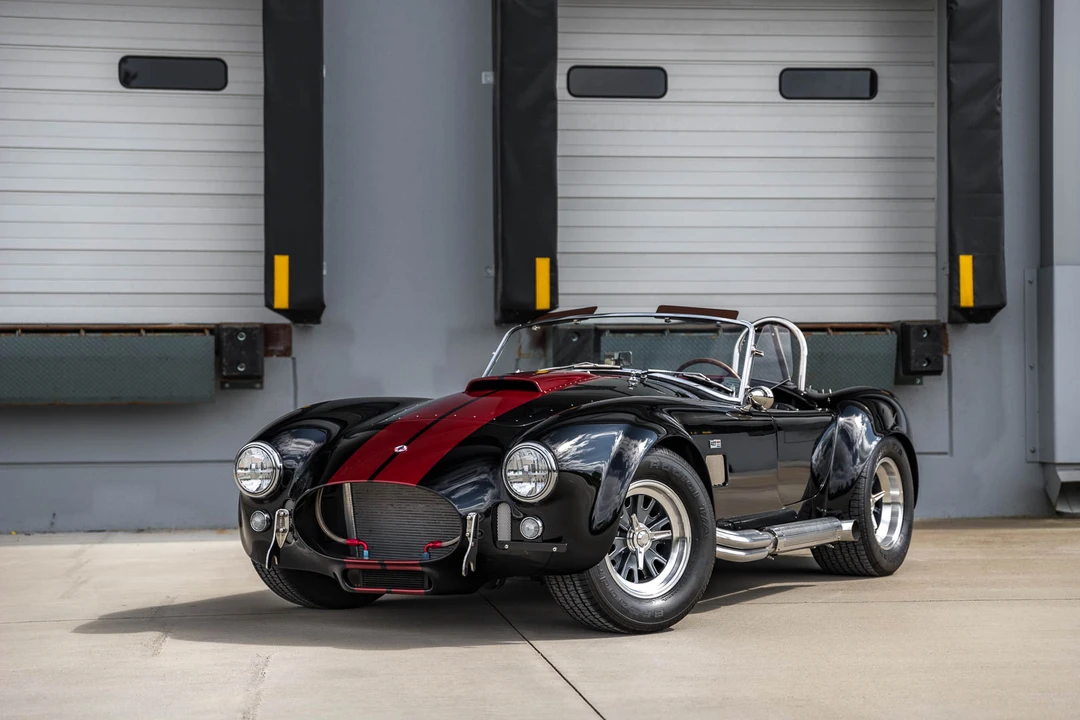 Shelby Cobra Replica - Image 16 of 31