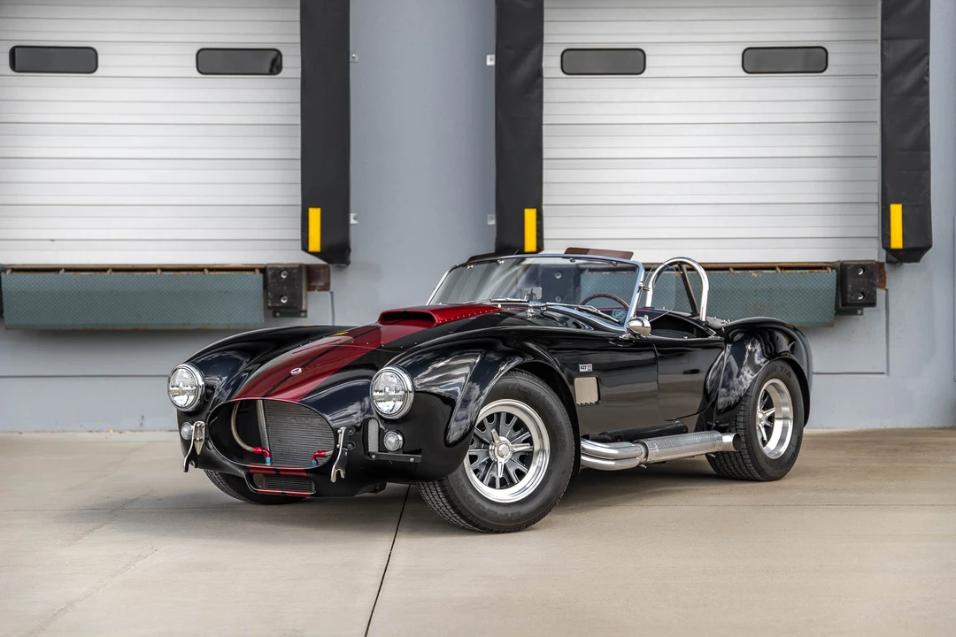 Shelby Cobra Replica - Image 17 of 31