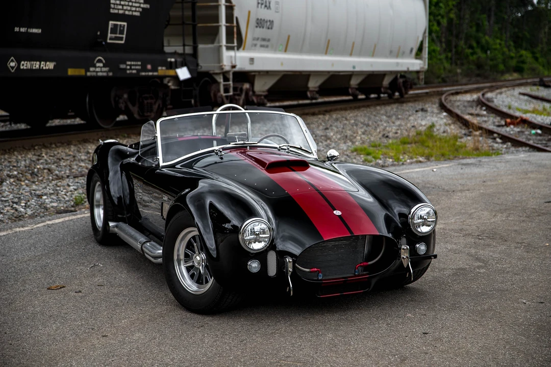 Shelby Cobra Replica - Image 24 of 31