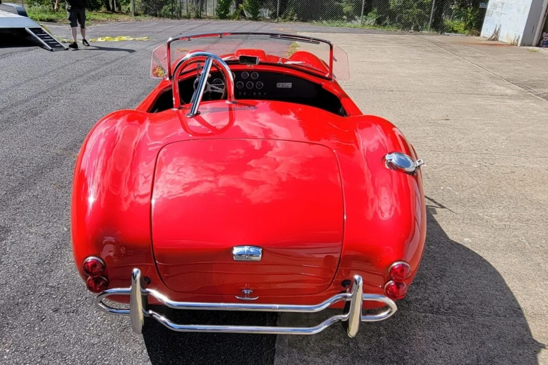 Shelby Cobra Replica - Image 9 of 31
