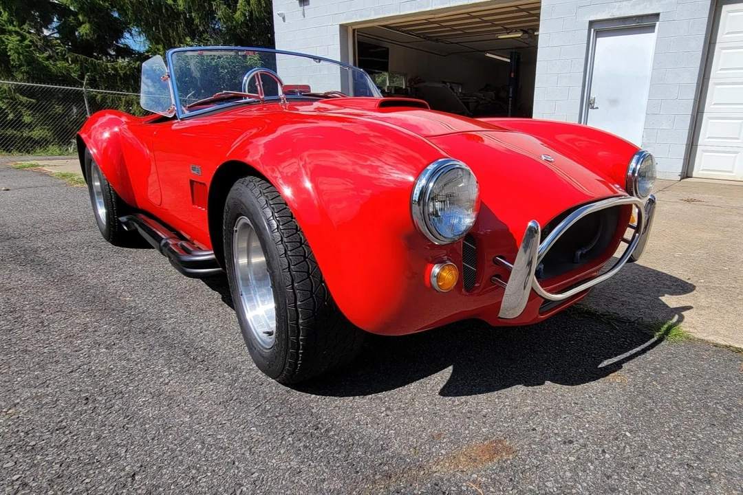 Shelby Cobra Replica - Image 23 of 31
