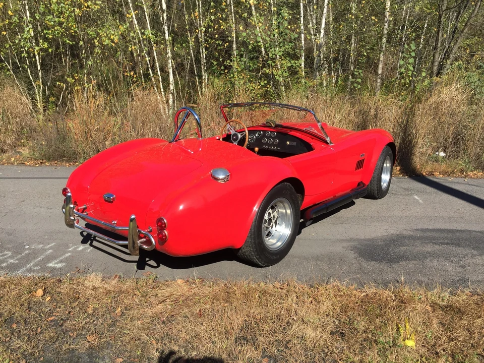 Shelby Cobra Replica - Image 15 of 31