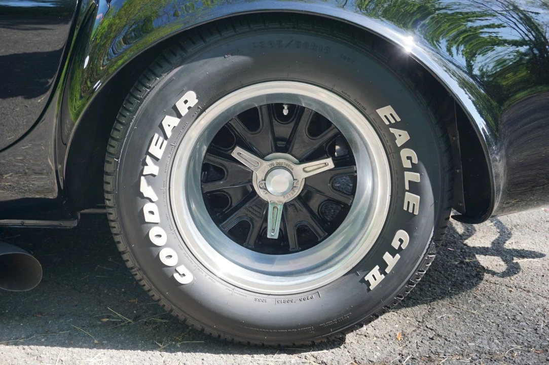Shelby Cobra Replica - Image 31 of 31