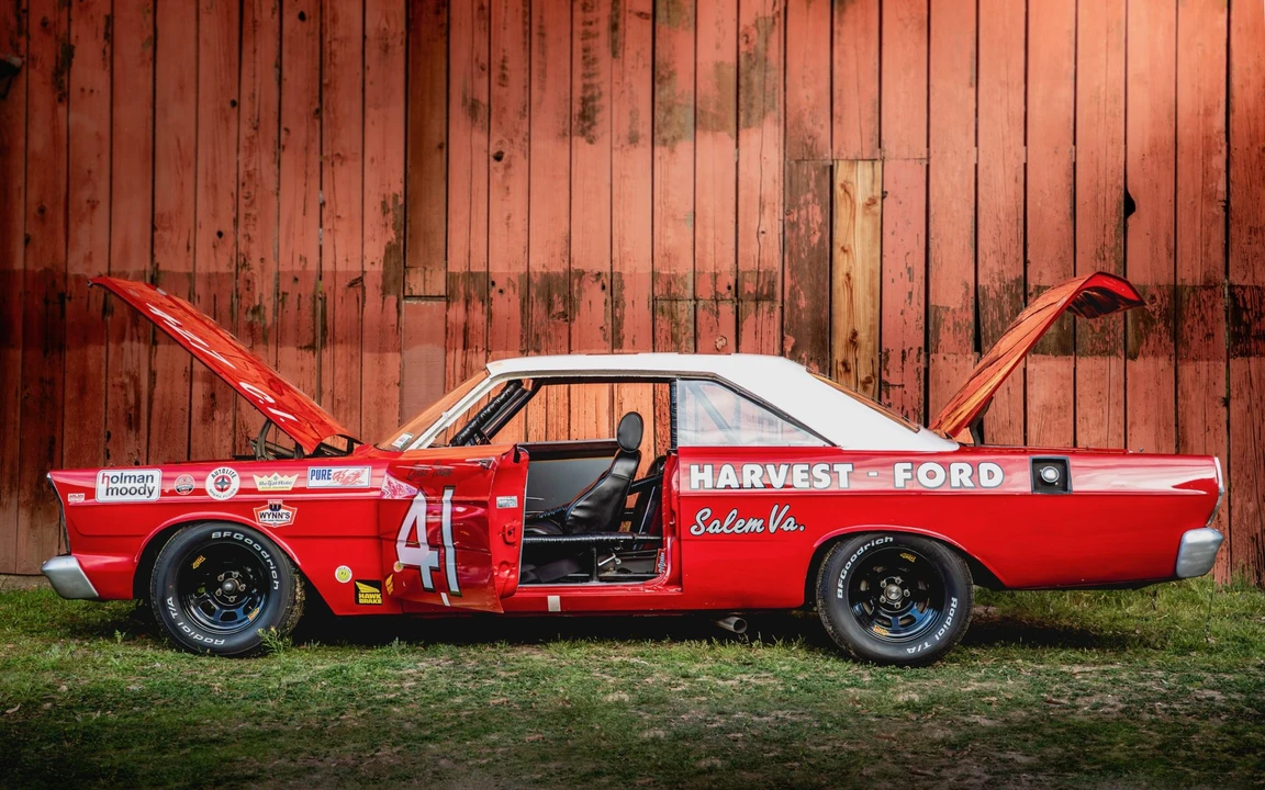 1965 Ford Galaxie 3rd Gen - Image 28 of 31