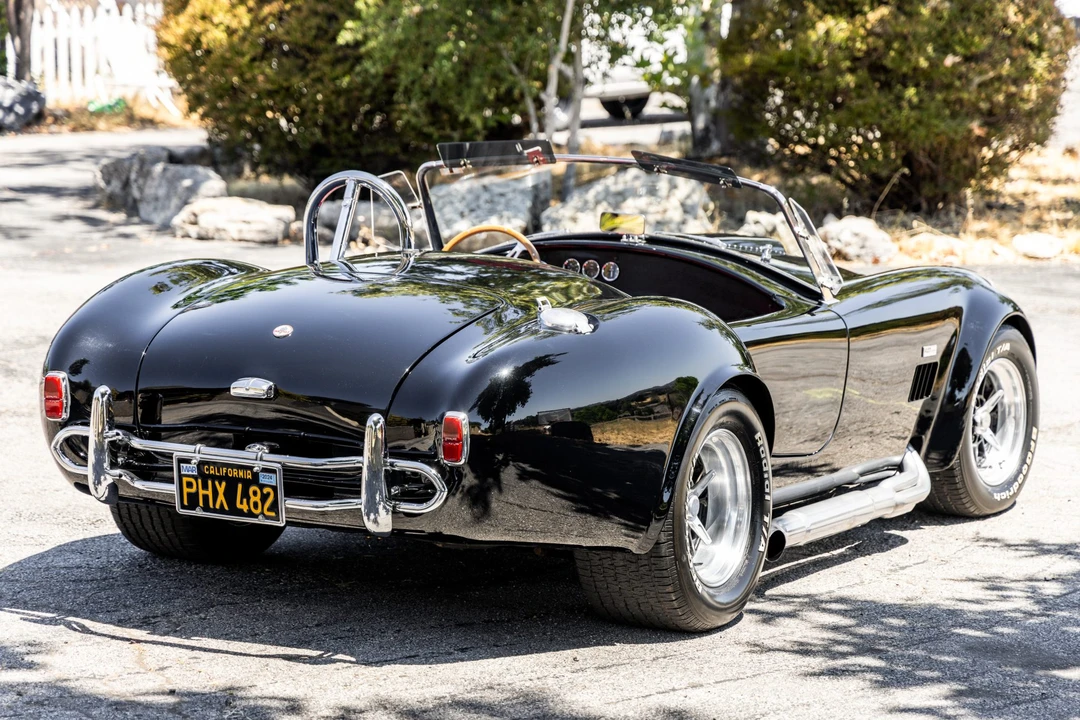 Shelby Cobra Replica - Image 5 of 31