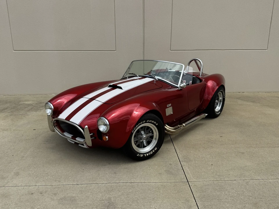 Shelby Cobra Replica - Image 9 of 31