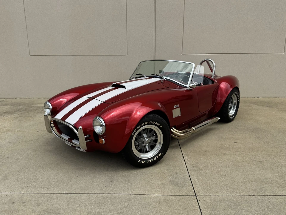 Shelby Cobra Replica - Image 10 of 31