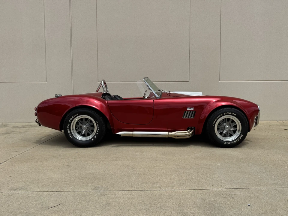 Shelby Cobra Replica - Image 30 of 31
