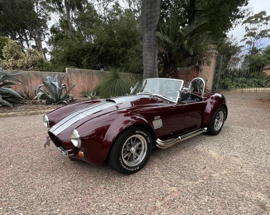 Shelby Cobra Replica - Image 28 of 31