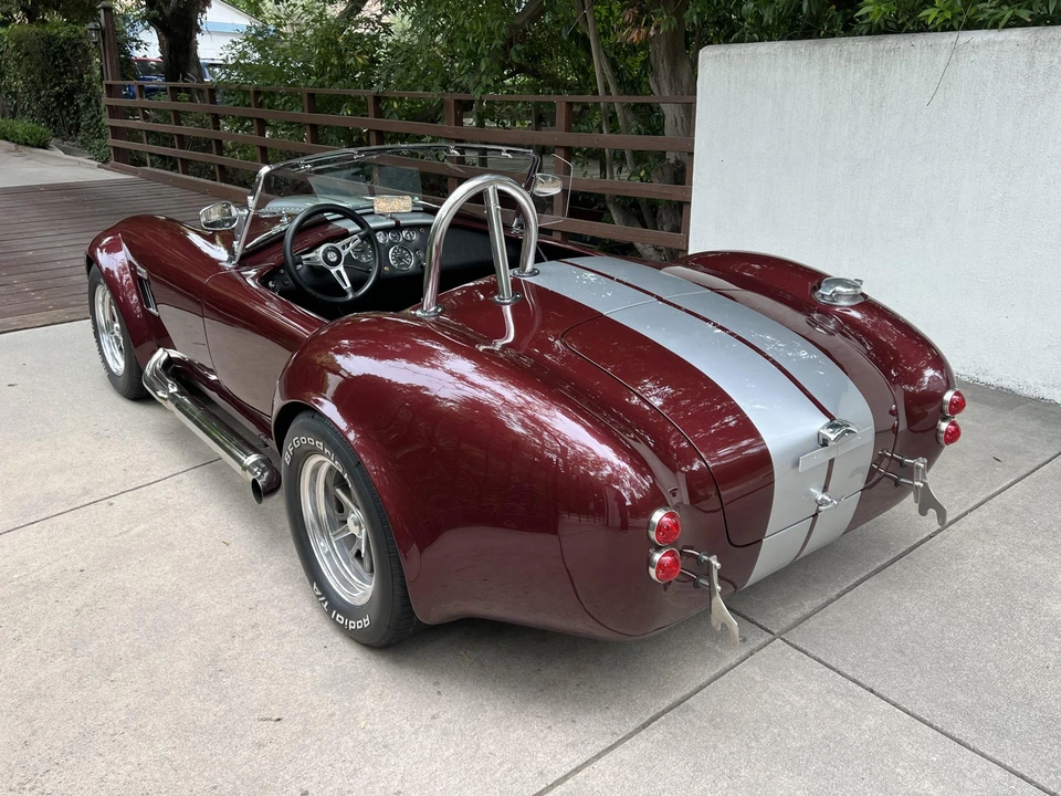 Shelby Cobra Replica - Image 15 of 31