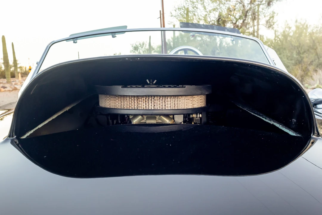 Shelby Cobra Replica - Image 17 of 31
