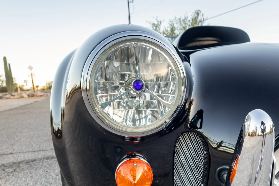 Shelby Cobra Replica - Image 10 of 31