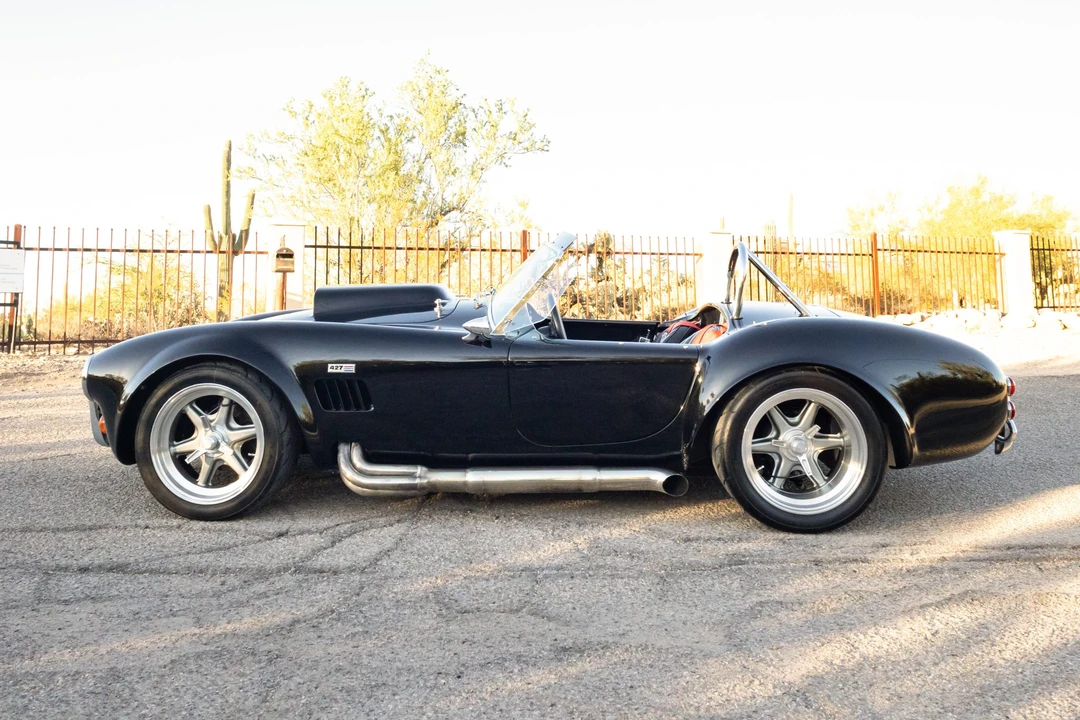 Shelby Cobra Replica - Image 8 of 31