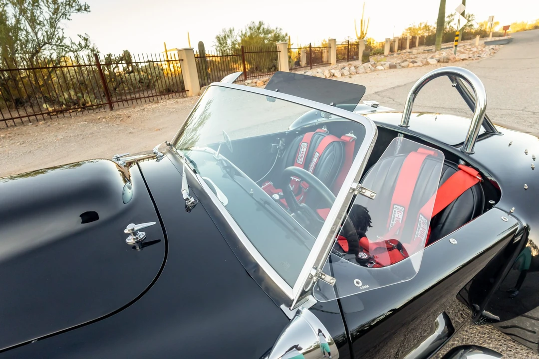Shelby Cobra Replica - Image 15 of 31