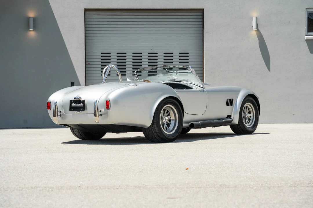 Shelby Cobra Replica - Image 22 of 31