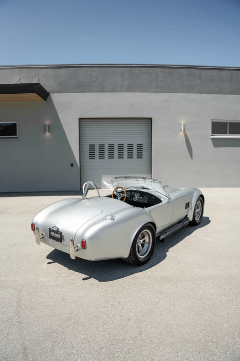 Shelby Cobra Replica - Image 21 of 31