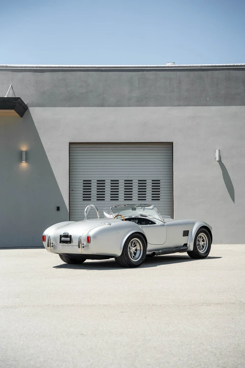 Shelby Cobra Replica - Image 23 of 31