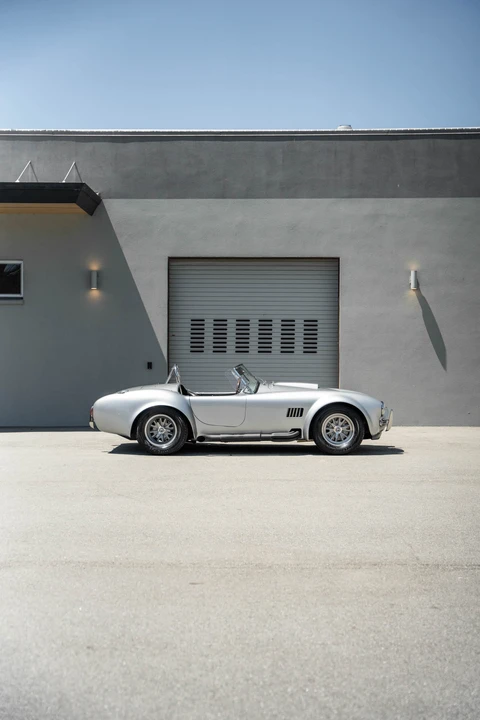 Shelby Cobra Replica - Image 27 of 31