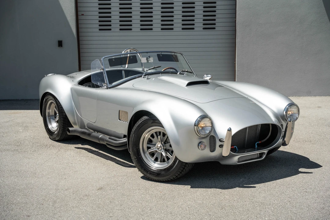 Shelby Cobra Replica - Image 30 of 31