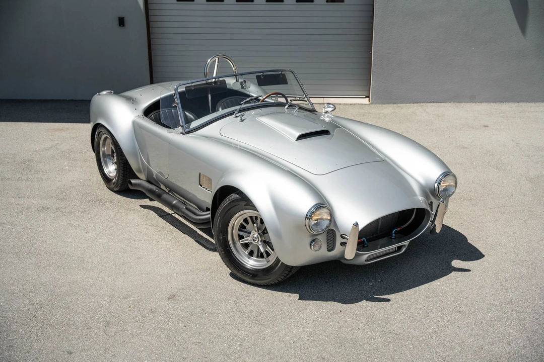 Shelby Cobra Replica - Image 29 of 31