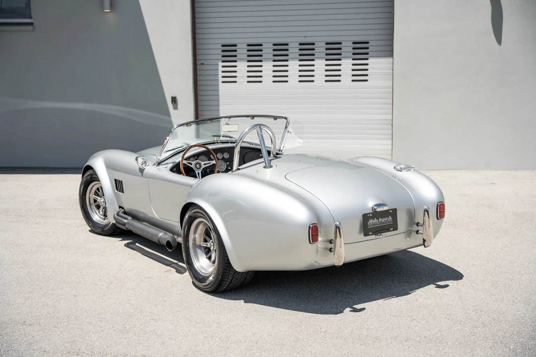 Shelby Cobra Replica - Image 12 of 31
