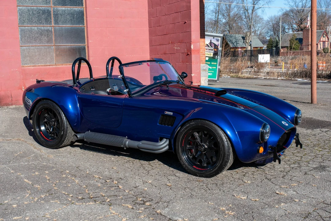 Shelby Cobra Replica - Image 25 of 31