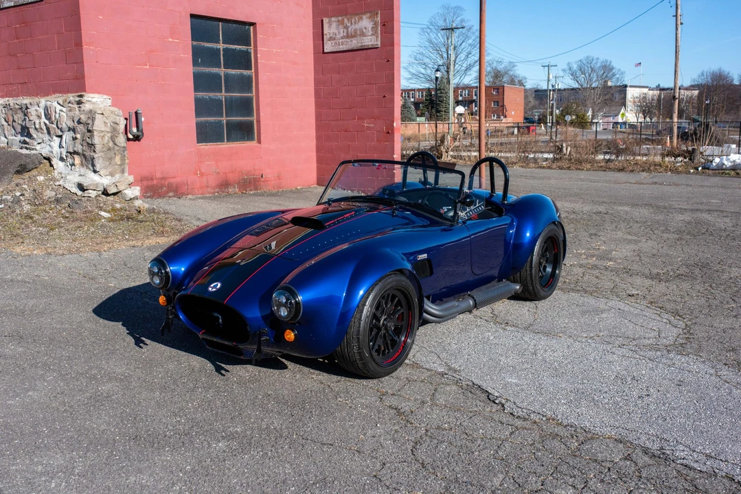 Shelby Cobra Replica - Image 10 of 31