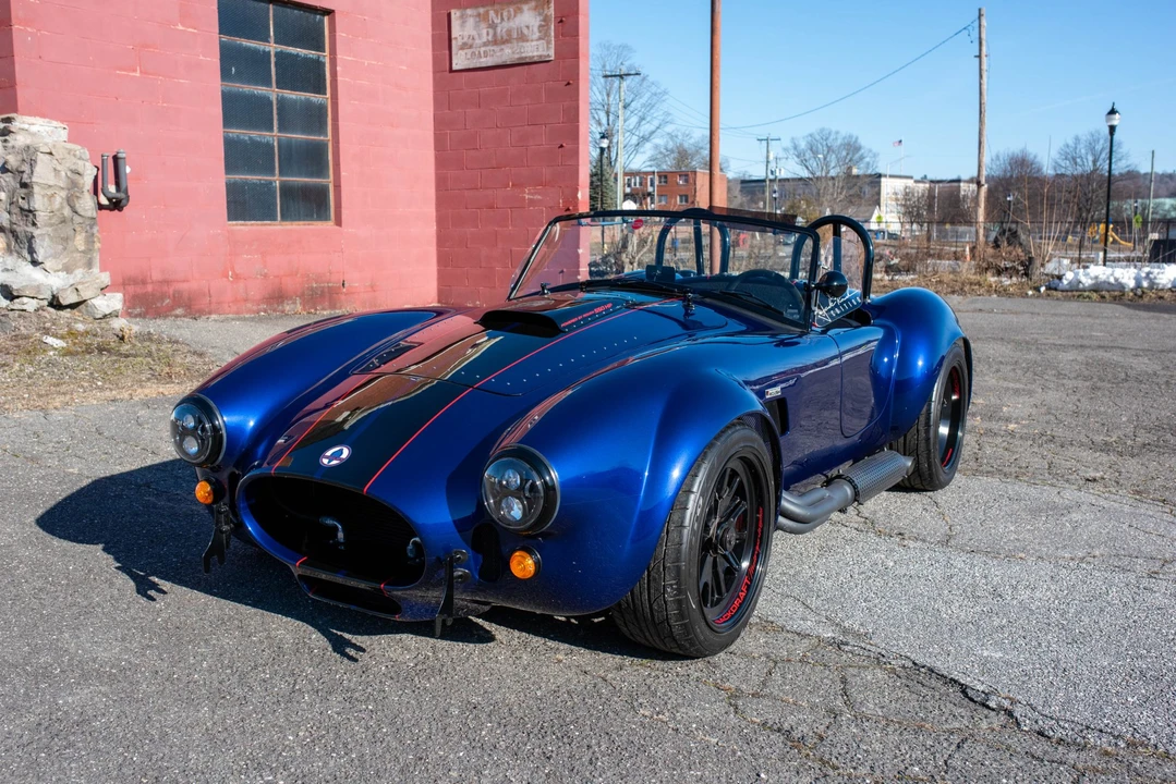 Shelby Cobra Replica - Image 7 of 31