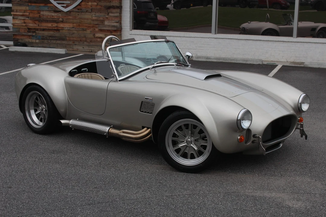Shelby Cobra Replica - Image 25 of 31