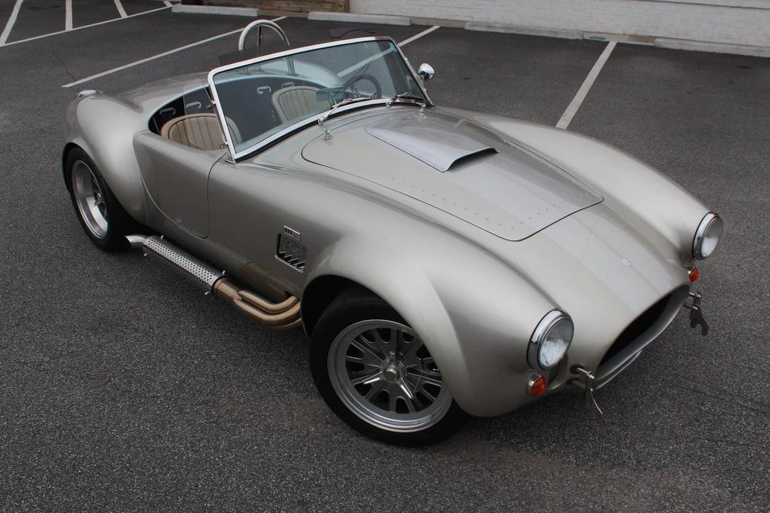 Shelby Cobra Replica - Image 17 of 31