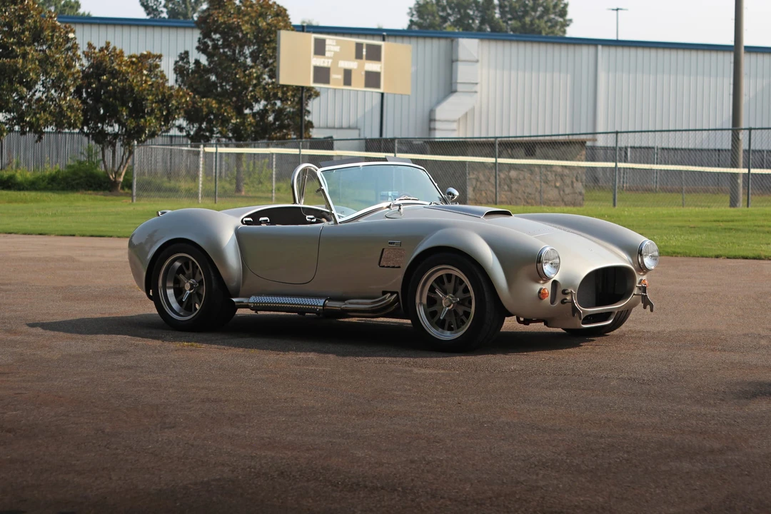 Shelby Cobra Replica - Image 26 of 31