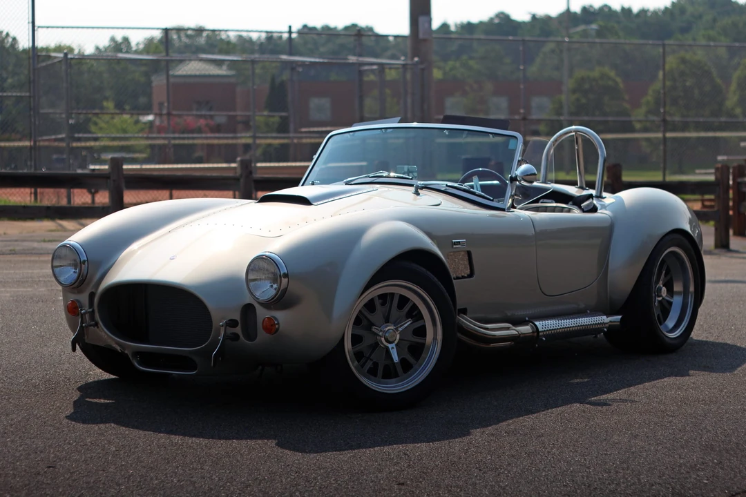 Shelby Cobra Replica - Image 3 of 31