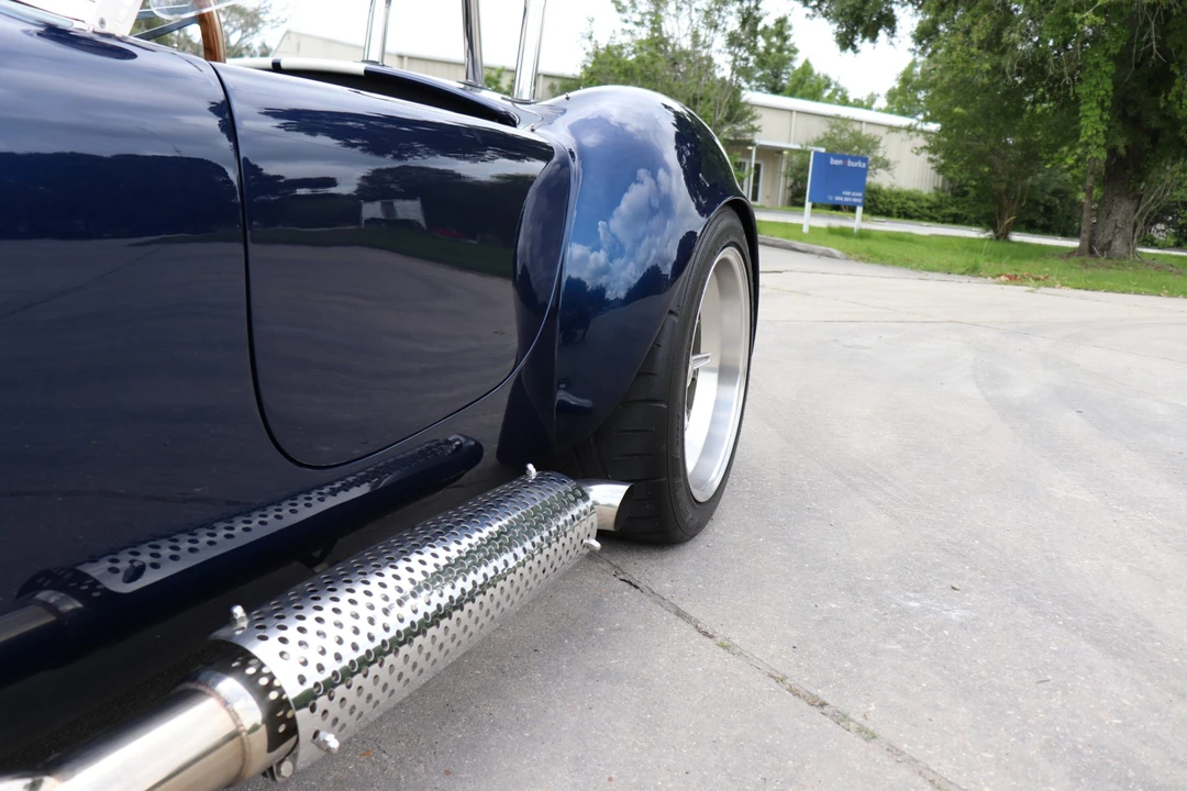 Shelby Cobra Replica - Image 26 of 31