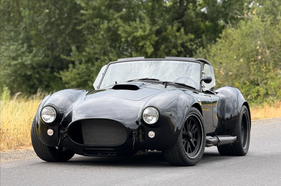 Shelby Cobra Replica - Image 3 of 31