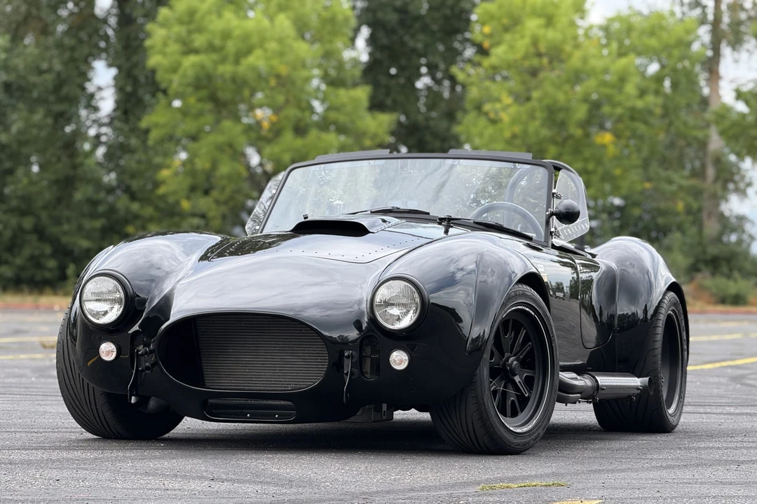 Shelby Cobra Replica - Image 18 of 31