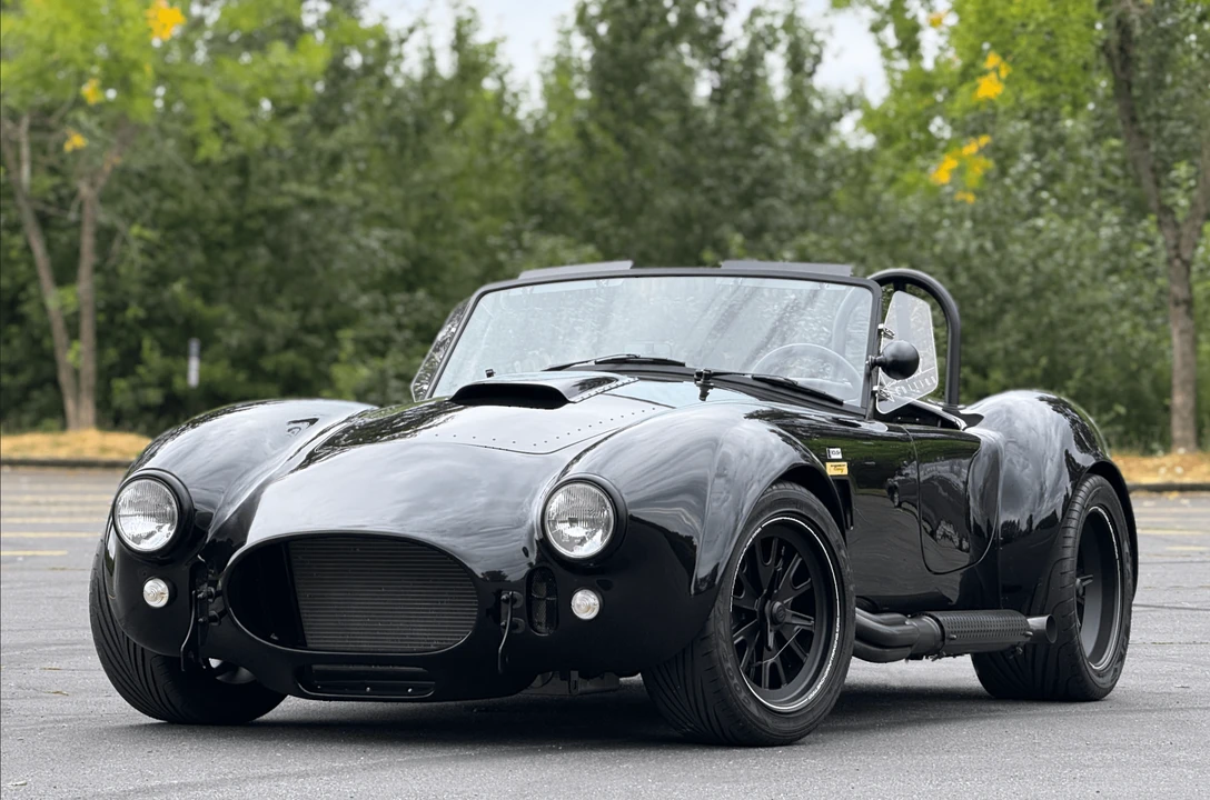 Shelby Cobra Replica - Image 22 of 31