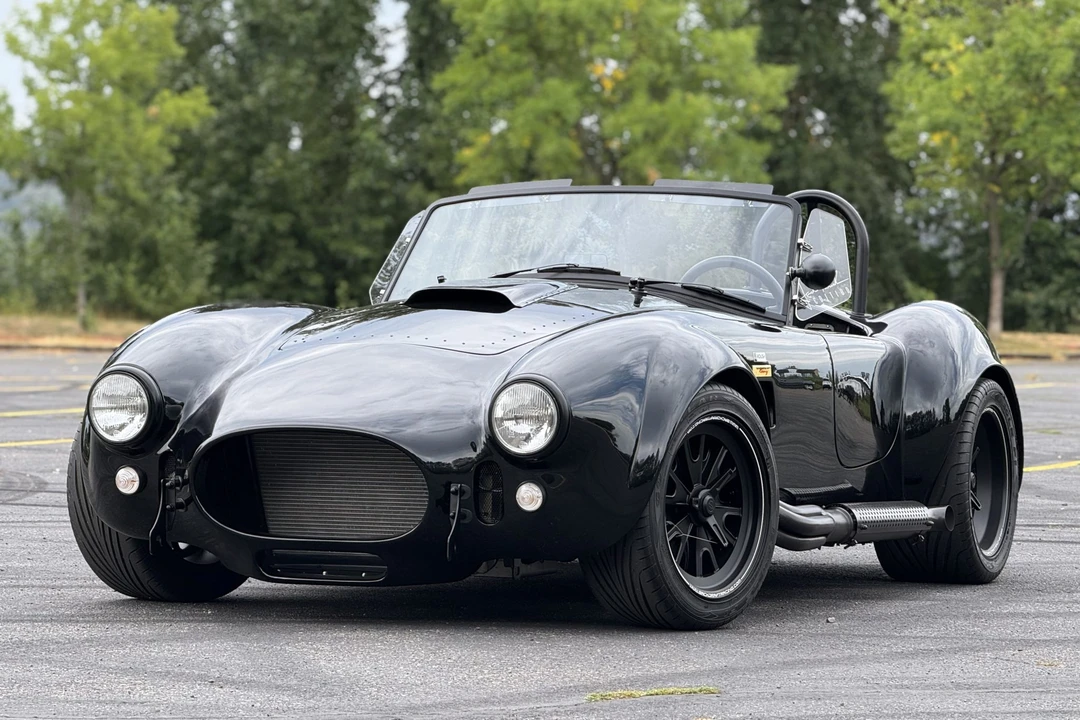 Shelby Cobra Replica - Image 21 of 31