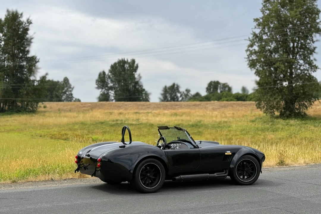 Shelby Cobra Replica - Image 12 of 31